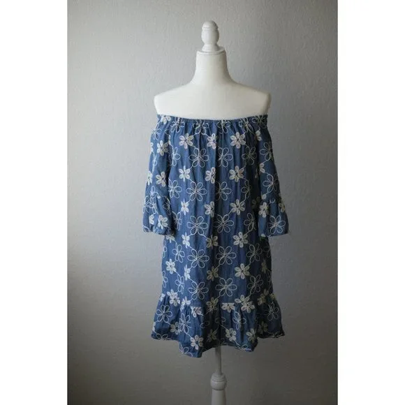 *Adorable* Off the Shoulder Dress w/ Embroidered Flowers by ECI *Adorable* Off the Shoulder Dress w/ Embroidered Flowers by ECI